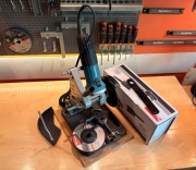 Szlifierka kątowa Makita GA5030 + Wolfcraft 5019 statyw | Komplet + tarcze