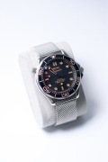 Zegarek Custom Seiko Mod Seamaster Black Orange 007