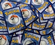 125 Losowych Kart Reverse Holo Pokemon TCG - nowe! 