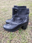 Buty Wojas ze skóry rozmiar 40