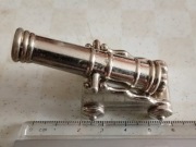 Miniaturowa replika armaty 