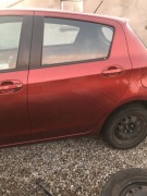 Yaris III drzwi L tył kolor 3N8