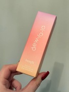 Rozświetlacz w płynie Benefit dew-la-la Luna