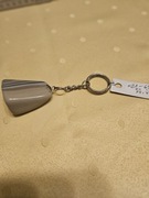 Brelok cieniowany w beżowym kolorze