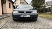 Volkswagen Golf IV 1,6 dwa komplety opon na felgach