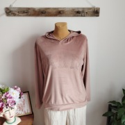 Stylowa welurowa bluza damska z kapturem – blady róż, napis Paris 36/38