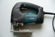 Wyrzynarka Makita 4340FCT. 