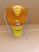 Feuerhand 554 lampa drogowa ostrzegawcza Feuerlamp nie naftowa