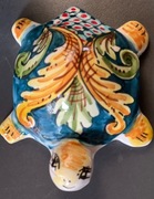 Ceramika ręcznie malowana z Caltagirone pamiątka z Sycylii