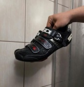 Męskie buty 40  rowerowe marki SIDI przeznaczone do jazdy szosowej. Obuwie 