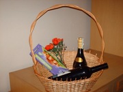 Wiklinowy kosz na kwiaty prezentowy kwiatowy na prezent wiklina ślub średni