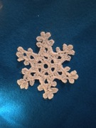 SZYDEŁKOWE ŚNIEŻYNKI - RĘKODZIEŁO