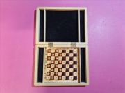 Stare Drewniane Kołkowe Szachy w Pudełku Podróżne z Czasów ZSRR PRL