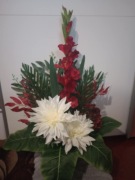 Bukiet do wazonu na pomnik,grób biało bordowy Nowy,we wkładzie,stroik.