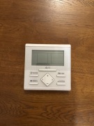 Przewodowy pilot zdalnego sterowania Fujitsu General UTY-RLRY