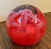 UNIKAT Caithness Śliczna szklana kula ozdoba przycisk do papieru CUDO