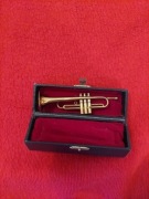 Trąbka   dla  ozdoby  może  być  np  prezentem dla  artysty 