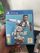 FIFA 2019 jak nowa książeczki pudełko