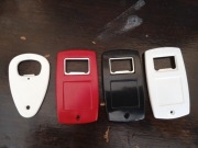 Plastikowe otwieracze do butelek i skrobaczki do szyb w aucie