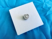 nowa wysadzana cyrkoniami zawieszka charms beads serce w sercach srebro 925