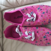 Nowe różowe tenisówki 37 kod529