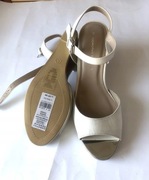 Dorothy Perkins Sandały na koturnie wygodne nowe r.39