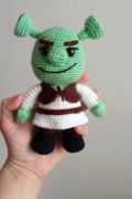 Shrek wykonany na szydełku 