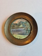 Zabytkowy rzadki ozdobny talerz talerzyk wiszący wykonany z mosiądzu antyk 