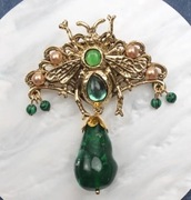 Broszka złoty owad z zieloną kroplą