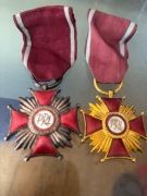 Krzyże Zasługi, dwie sztuki, oryginały
