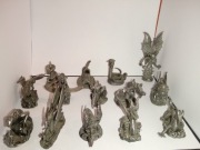 sprzedam figurki z kolekcji (ksiega smokow i mitycznych stworów) 