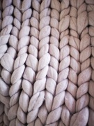 Koc z wełny czesankowej, szary, narzuta 