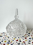 Elegancka vintage cukiernica kryształowa z pokrywką