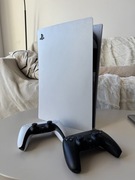 PS5 bez napędu, 1 TB, 2 pady (biały oraz czarny) - w bdb stanie