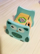 Kolorowy sorter marki Smiki w kształcie sowy