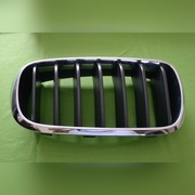 Grill lewy prawy X5  X6  oryginalny 51712334708