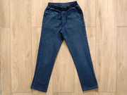 Długie spodnie wizytowe a'la jeans na gumce 134/140