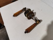 Stara klamka skręcana do drzwi PRL Mosiądz Drzewo