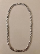 Srebrny łańcuszek o splocie Figaro 50 cm, 37 g.