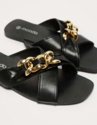 Buty na ciepłe dni czarno złote ze skóry ekologicznej. 