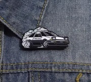 Unikatowa nowa przypinka igłowa Initial D, Toyota Corolla AE86 Trueno