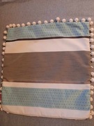 poduszka ozdobna, brązowo-seledynowa z kulkami