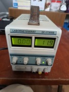 Zasilacz laboratoryjny DF-1730SB 0-30V 0-3A
