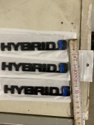 Logo Black Czary Hybrid Toyota Camry Yaris CH-R Prius Auris Corolla Rav4