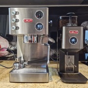 Ekspres kolbowy do kawy ZESTAW Lelit Victoria  PL91T młynek William PL72