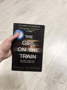Książka The Girl on the train Paula Hawkins po angielsku