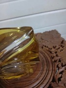 stara popielnica żółte szkło