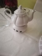 Dzbanek do kawy lub herbaty z podgrzewaczem