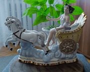 Kobieta dama rydwan konie porcelana zabytkowa ARPO Rumunia PRL Vintage