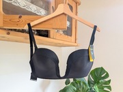 65G wonderbra W00J5 czarny strapless super do sukienek dekolt